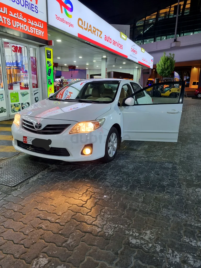 Abu Dhabi - Al Nahyan - Al Moror road63138275580545113