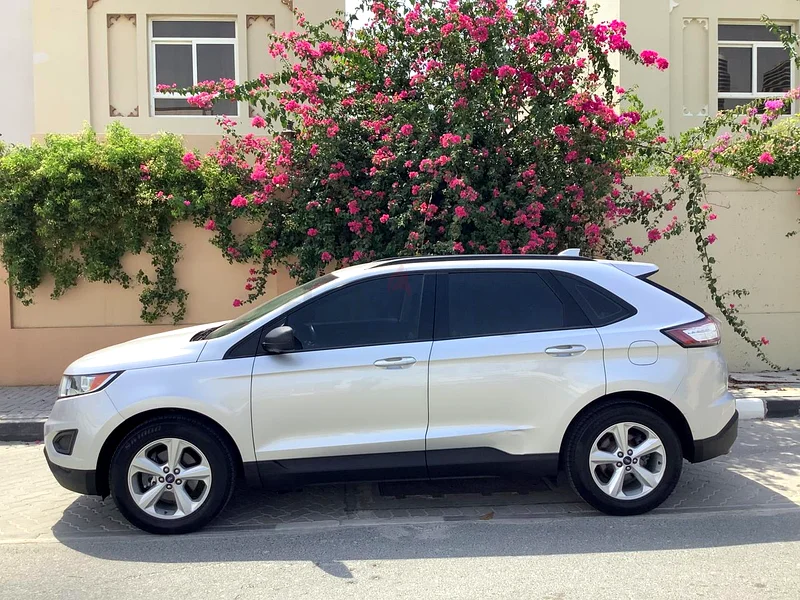 2016 GCC, 2x4, direct from 1st owner, Service History in Al Tayer, Very low mileage. Price 35000 AED63148647507459112