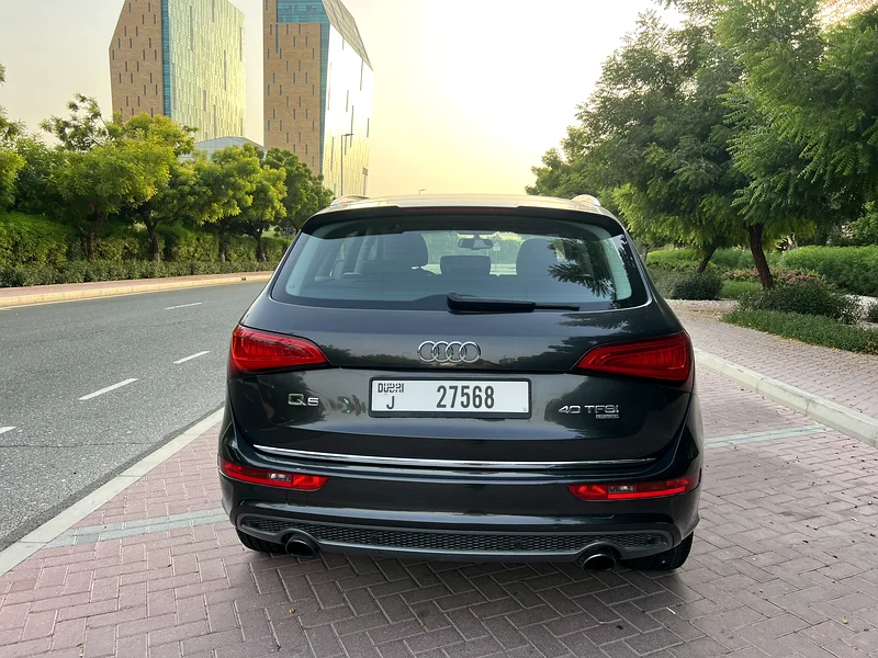 Stunning Audi Q5 2015 S-Line ,  GCC well maintained and clean car63167091122561114