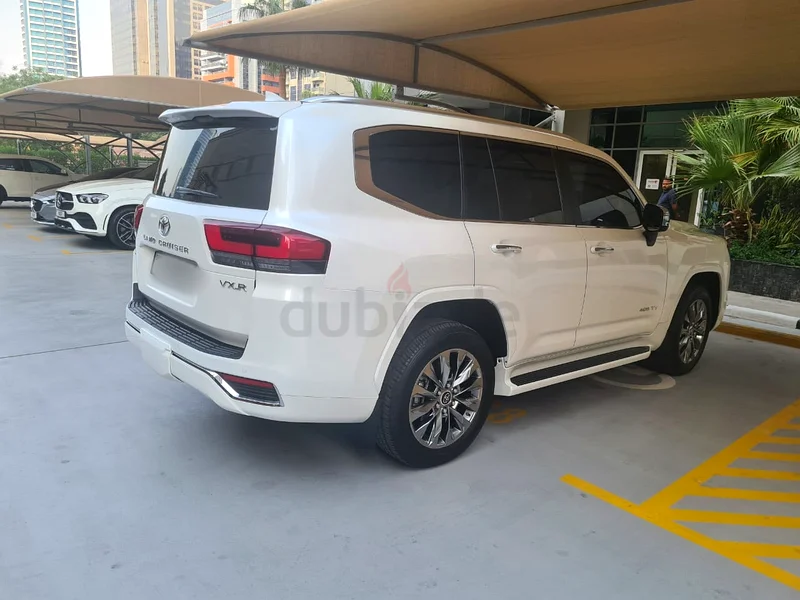 ضمن الضمان. سيارة VXR 3.5 ثنائية التوربو من عام 2023. المالك الأول. تم صيانتها لدى وكالة البيع.63157882383234113
