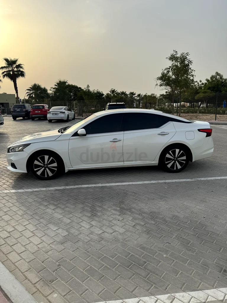 Nissan Altima SL 202063232140737794111