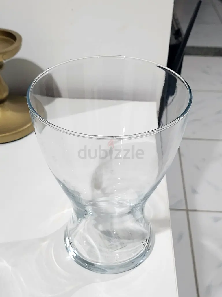 Vases63223356034050119
