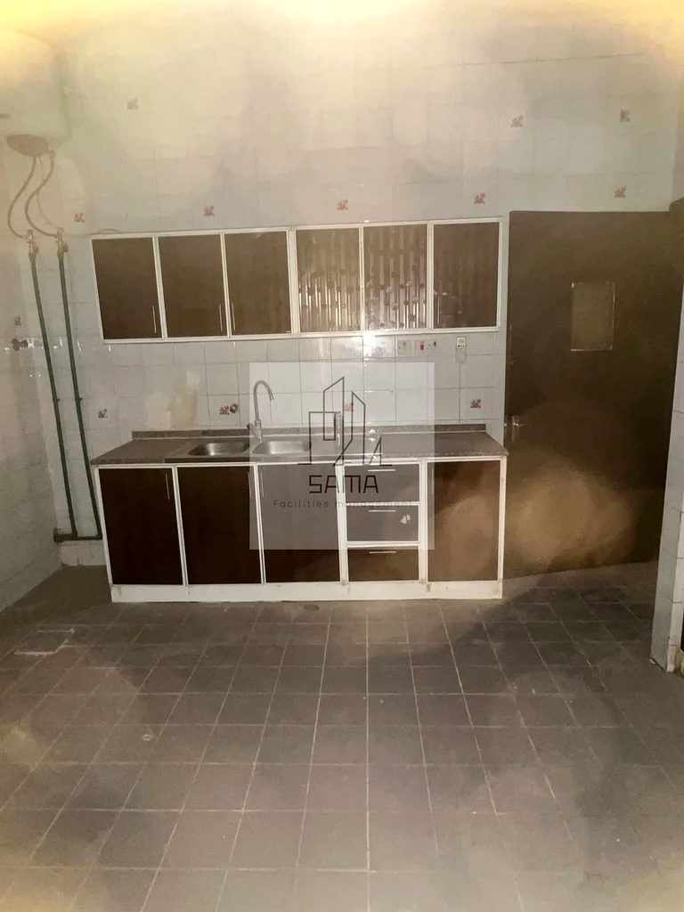 شقة داخل مبنى أرضي في الكويت.63153231646337113