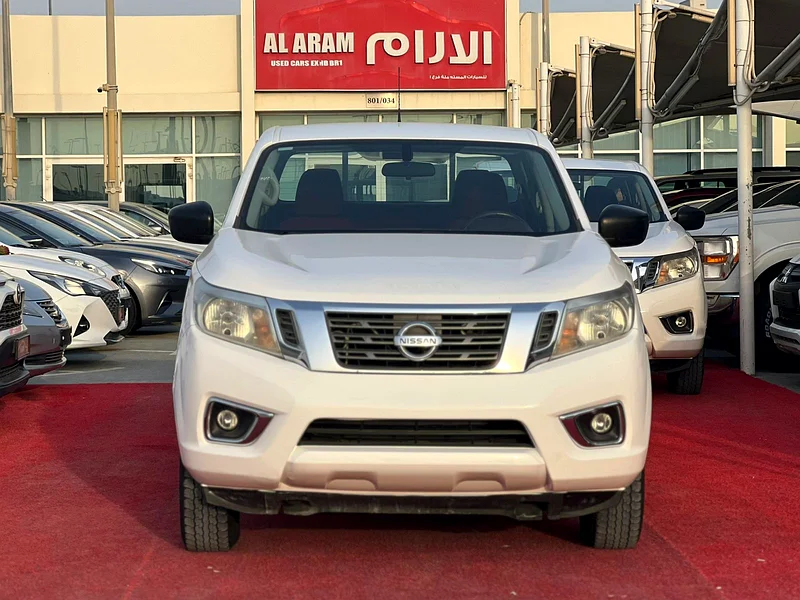 2020 Nissan Navara I 4x2 I Automatic I Ref#74263168031385345111