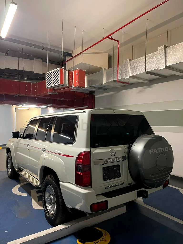 Nissan patrol safari 7,500km only63148163799682113