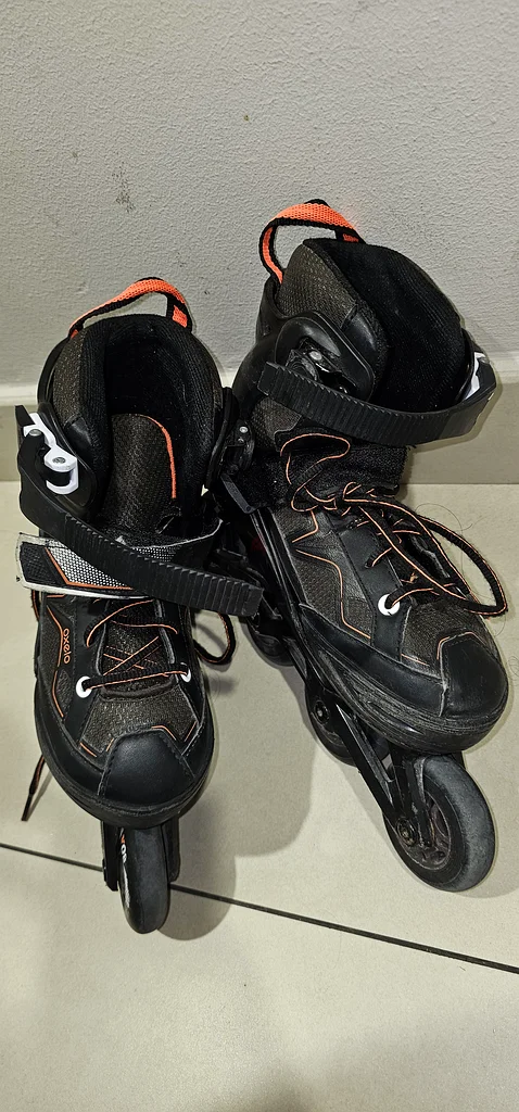 Complete Inline Skating Set with Protective Gear! ABCE3 / Excellent for kid 6 to 9Y63245713622787111