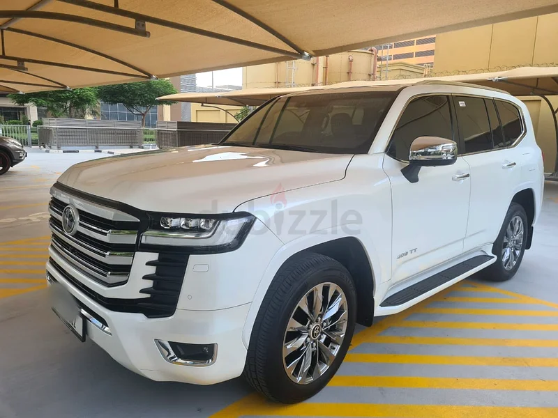 ضمن الضمان. سيارة VXR 3.5 ثنائية التوربو من عام 2023. المالك الأول. تم صيانتها لدى وكالة البيع.63157882383234112