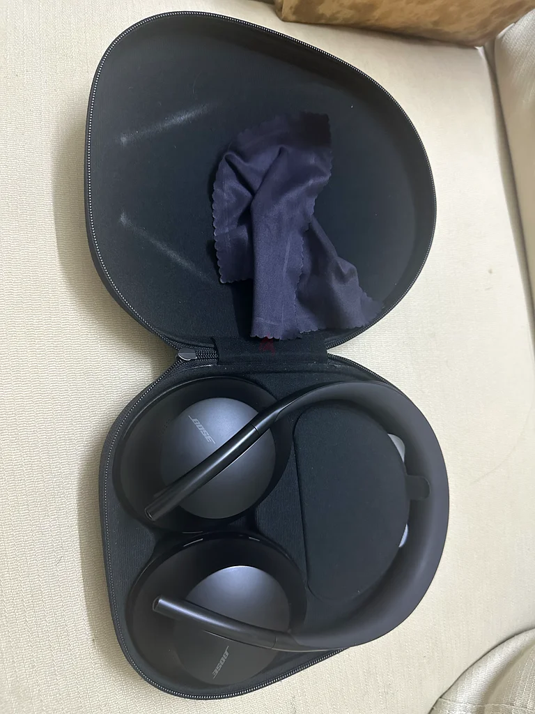 Bose NC700 wireless headphone63166177016065111