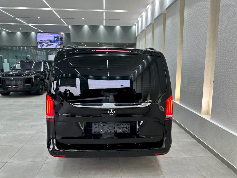 Mercedes Viano Avantgard V250,2018 Model, Gcc Specification, Very good condition63146289832321114