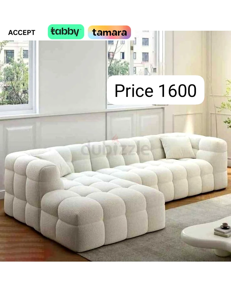أريكة بيضاء عصرية أنيقة للبيع!63222842381825111