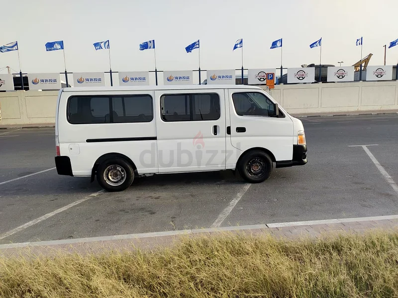 NISSAN URVAN PASSENGER VAN. GCC.13 seats. 2012 MODEL.63166627571202114