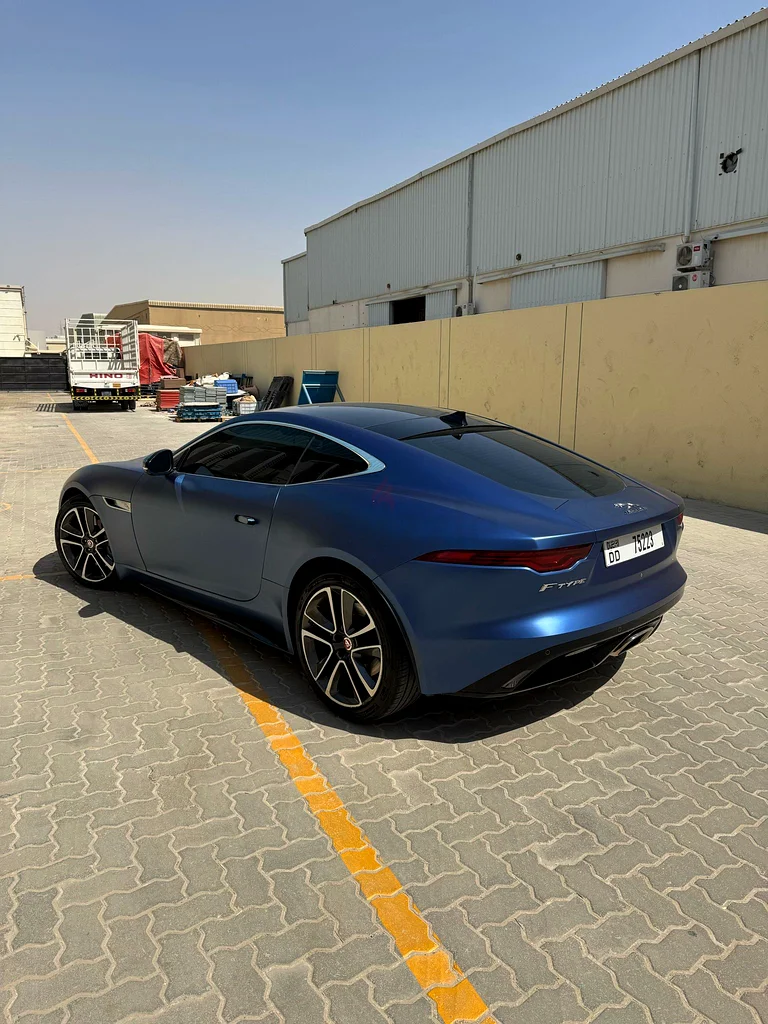 جاكوار F-تايب 202163175702092675113