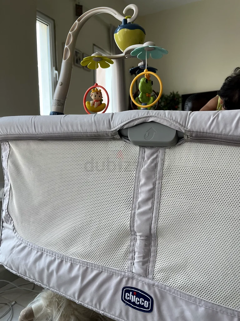 7 FREE fitted sheets with Chicco Portable Crib and rocker63175287082625112