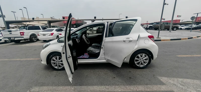 Toyota Yaris Model 201463147210148609113