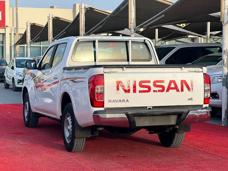 2020 Nissan Navara I 4x2 I Automatic I Ref#74263168031385345113