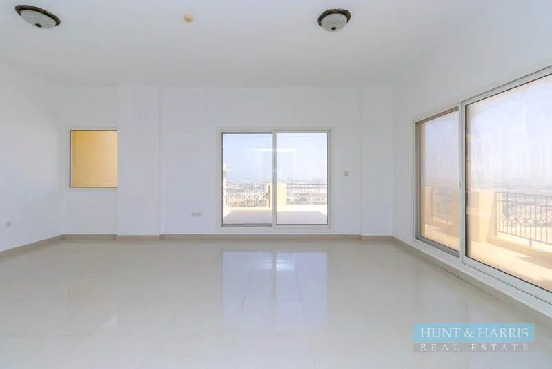 Breathtaking Lagoon View - 3 Bed Penthouse for Sale Al Hamra Village63861479828354113