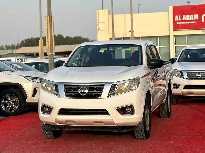 2020 Nissan Navara I 4x2 I Automatic I Ref#74263168031385345112
