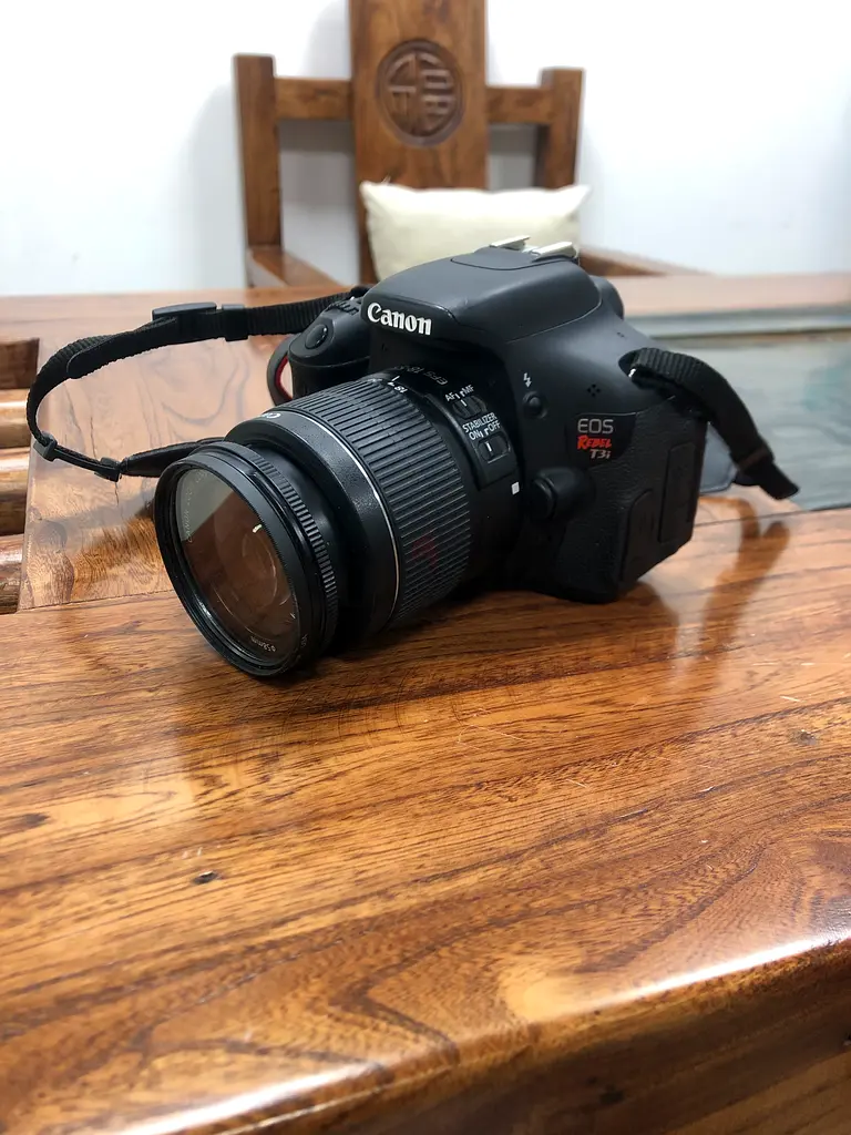 Canon rebel t3i DSLR camera