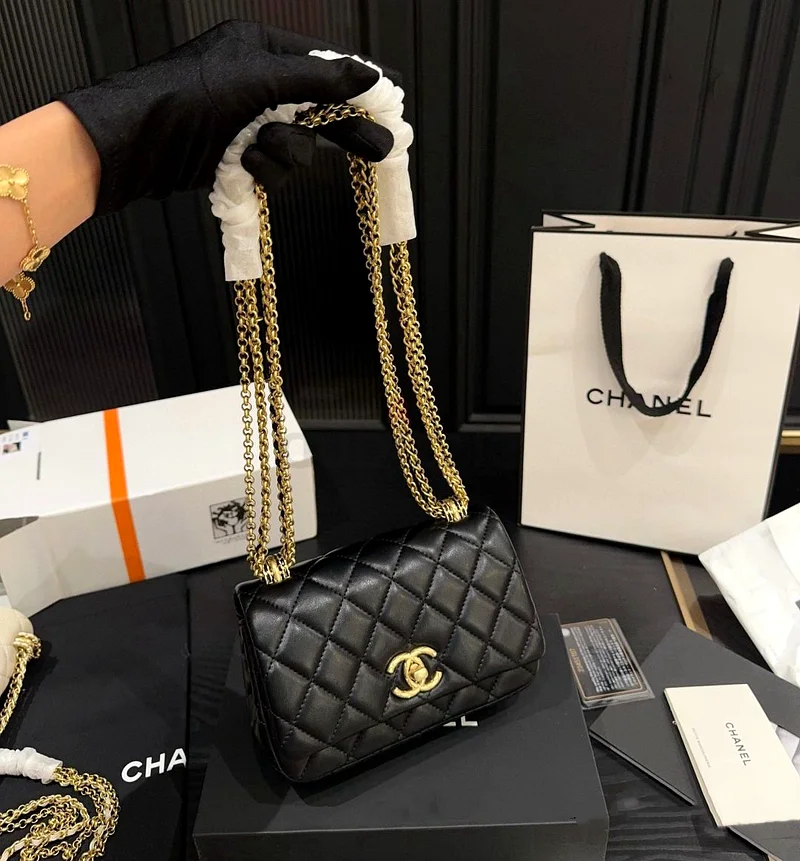 شيك شانيل حقيبة سوداء مبطنة63239083559297112