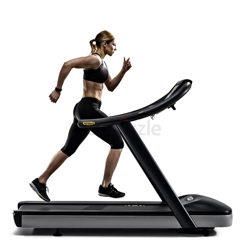 جهاز تدريب ركض Technogym Run 700 JOG Excite - شريكك المثالي للركض في المنزل!63242692127489113