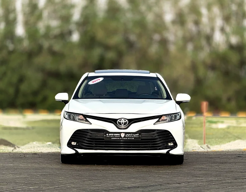Toyota Camry 2019 GCC without accidents in excellent condition 1076 P.M63164767558146111