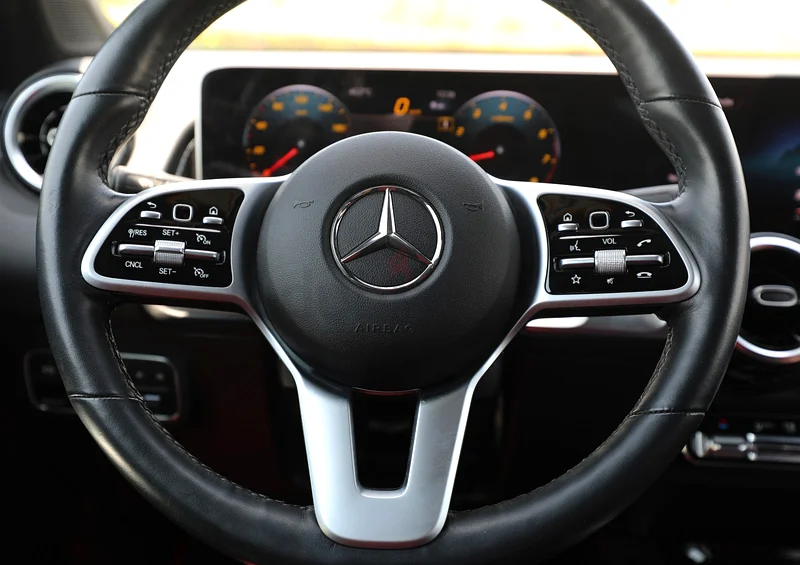 Mercedes Glb63145811476226114