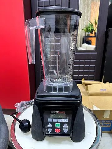 Powerful Waring Blender MX600XTXBK for Sale!