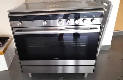 Siemens IQ700 Hybrid Cooker – Gas Burners  Electric Oven Power Dual Fuel Top Gas Oven Electric