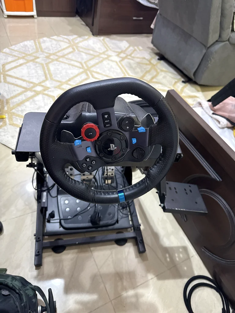 عجلة سيارة لوتك63173866024193111