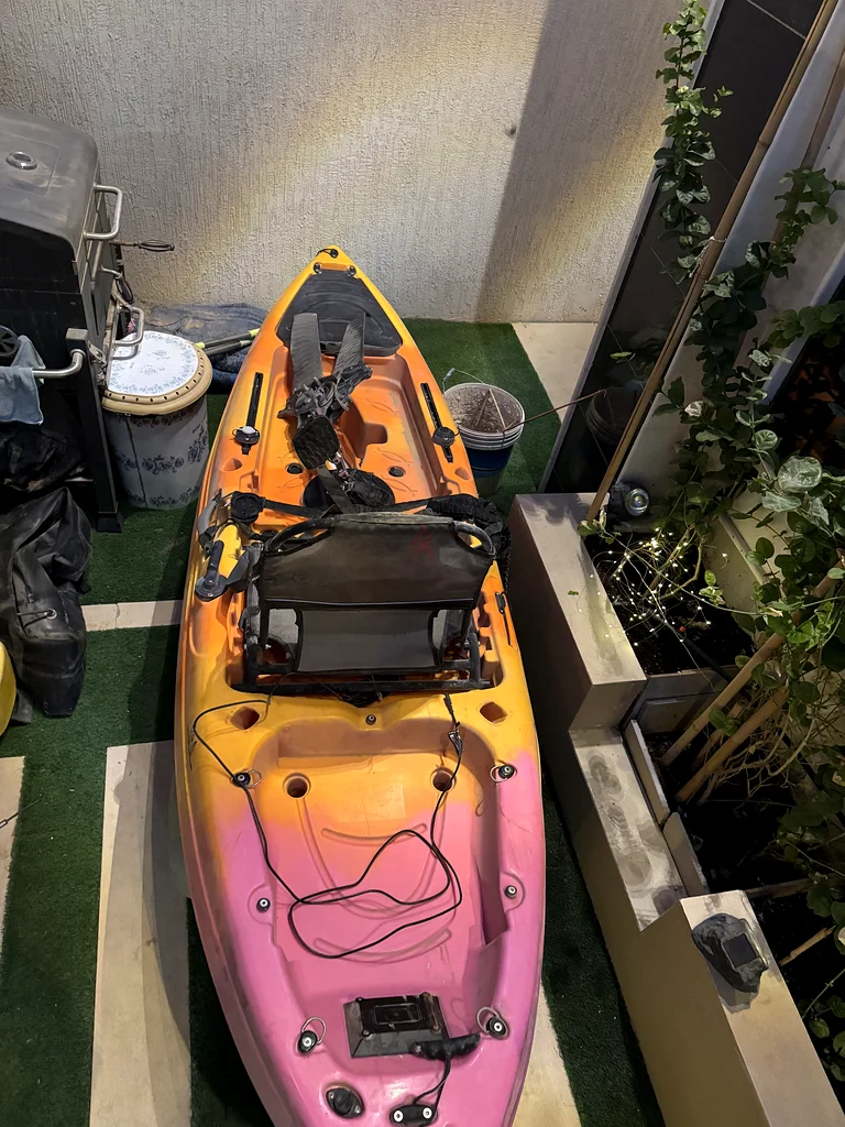 Vibrant Kayak for Thrilling Water Adventures!63234607958019111