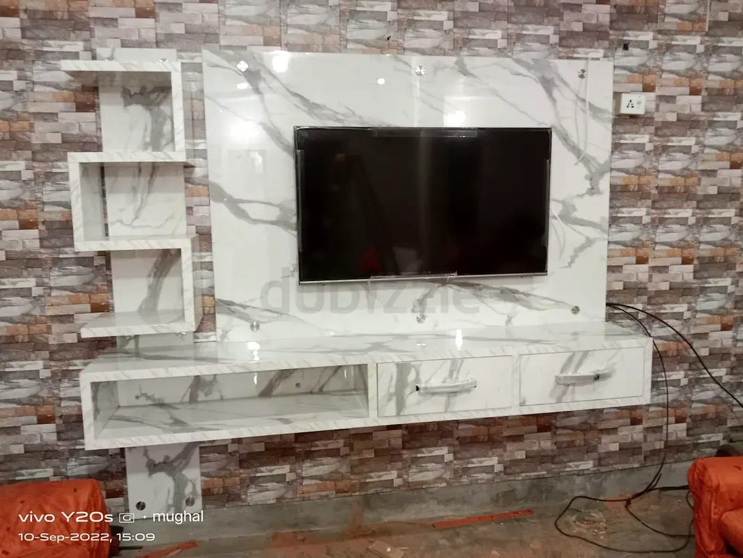 Decoration63218815320322115