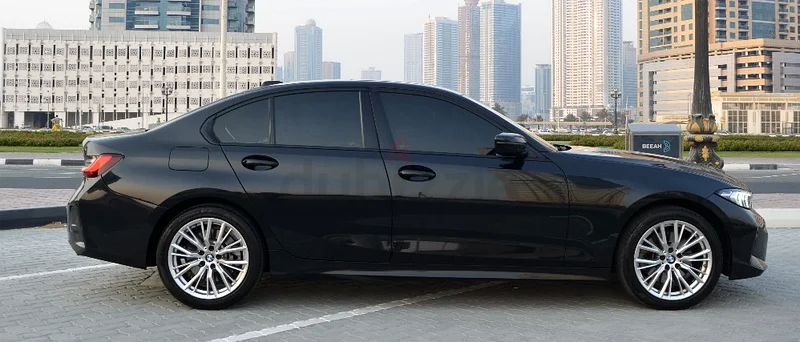 بي إم دبليو 330i، 202363158801011585113