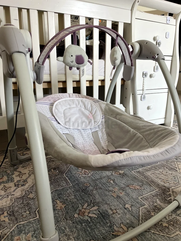 Baby swing perfect for soothing baby!63204861178241111