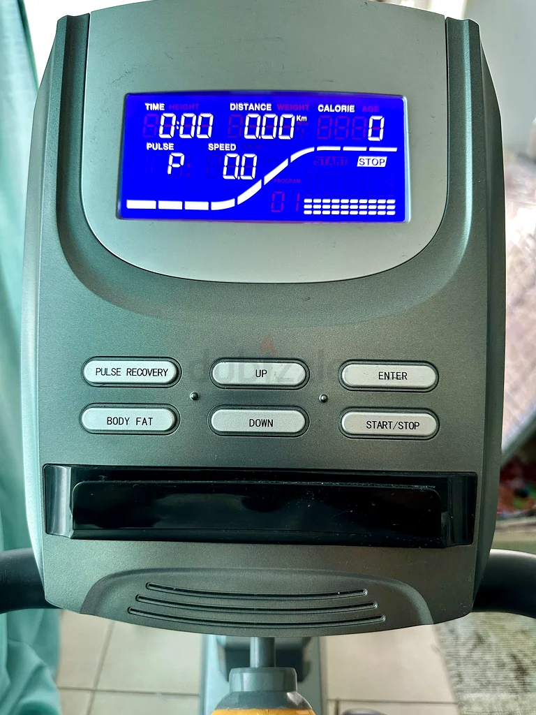 Get Fit with This High-Quality Recumbent Exercise Bike!63242692108545114