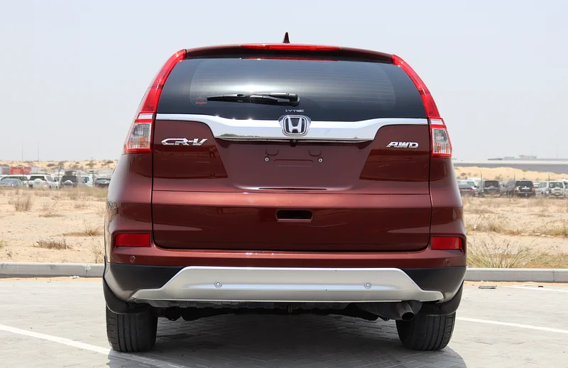 سيارة هوندا CR-V موديل 2015، خليجي، بحالة ممتازة، بدون حوادث، مشوار 136000 كيلومتر، السعر 39000، بمحرك 2400.63173845844739114