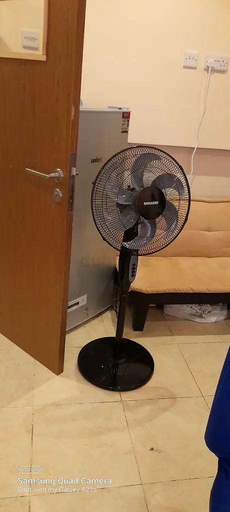 Cooling Comfort: Stand Fan in Great Condition negotiable