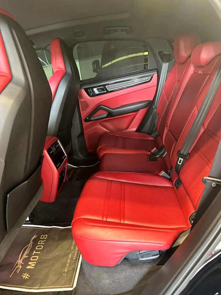 Porsche Cayenne GCC63225697887617114