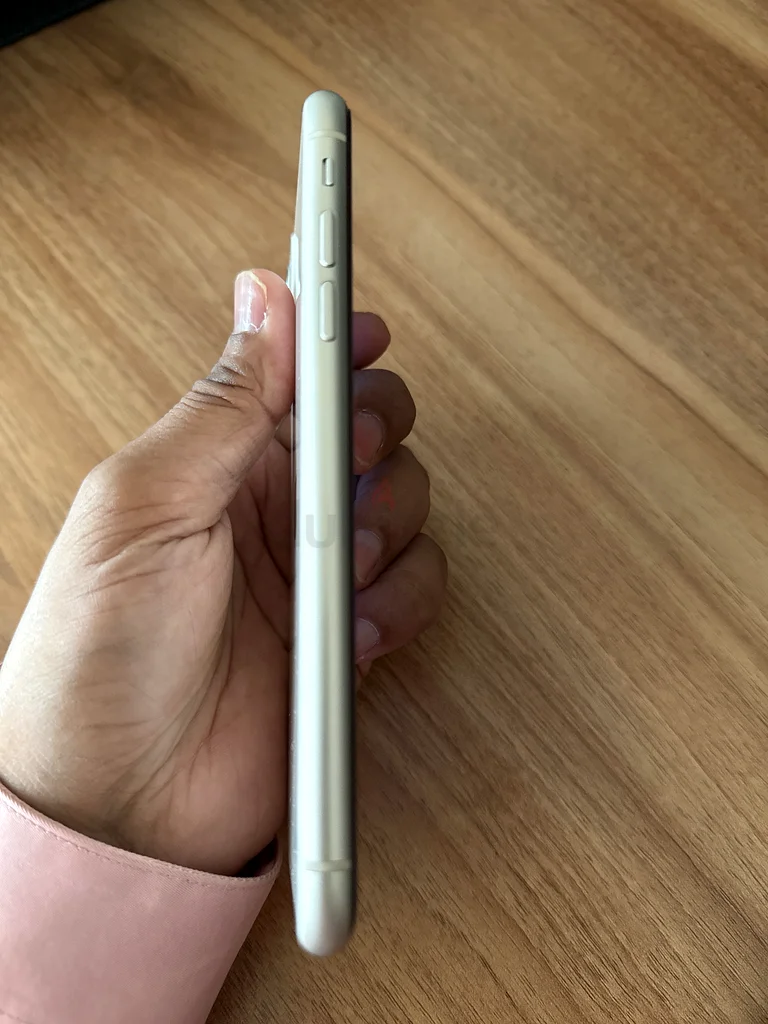آيفون 1163181310575875112