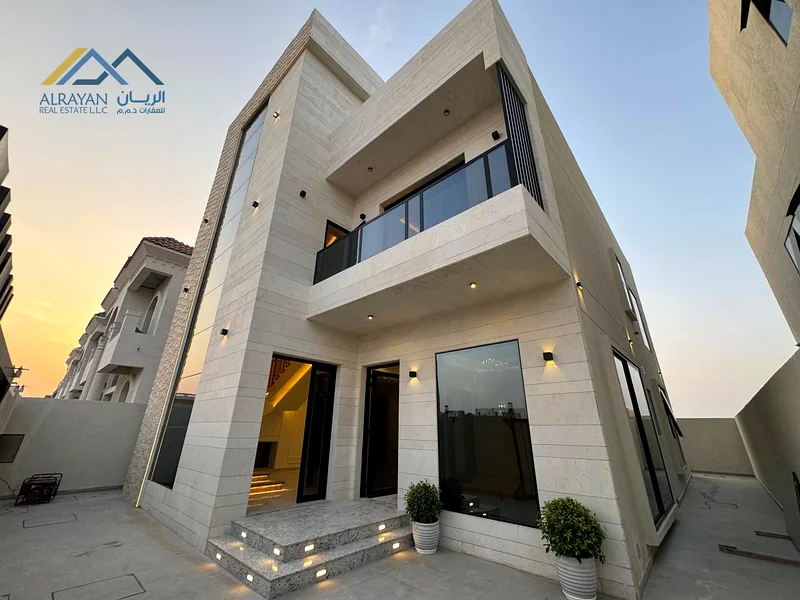 فرصة استثمارية، تشمل الكهرباء والماء وتكييف الهواء، عمرها 4 أشهر، نقداً فقط63188636459394113
