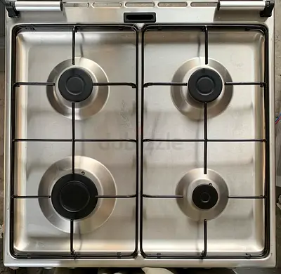 Siemens Cooker  IQ300 Free Standing 60x60 4 Burner Gas Cooker HG2M30E50M Same As New