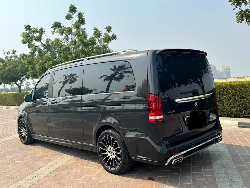 للبيع: مرسيدس 2023 V250 V Line Design VVIP – فان فاخرة للغاية | 370,000 درهم إماراتي63164770249089113
