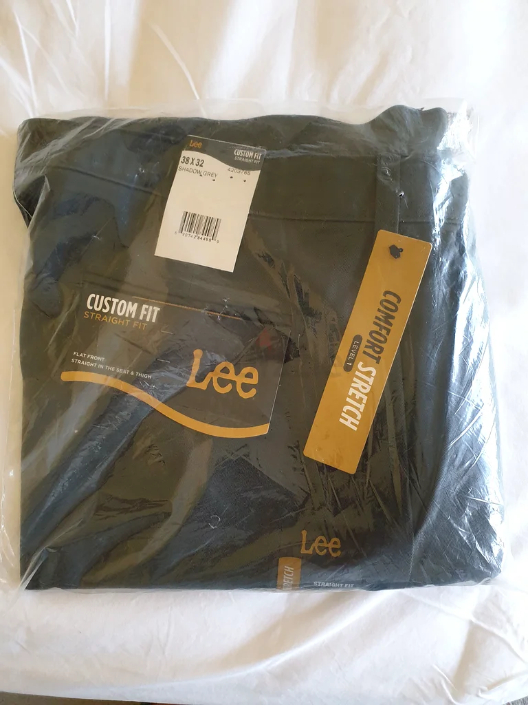 بنطلون رجالي من LEE بمقاس 38×32632366163001621129