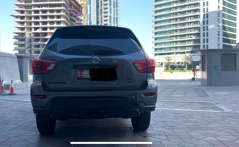 Nissan Pathfinder Midnight Edition SV - 4WD Full Option Model 201963148166236417114