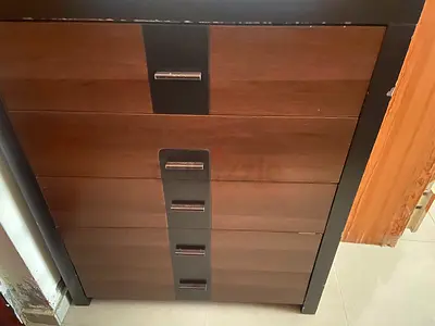 Stylish Wooden Dresser  capinet with 5 Drawers - Perfect Storage Solution!