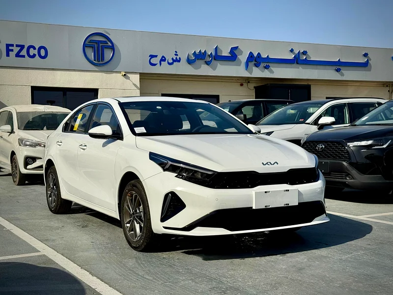 فخم 1.5 لتر بنزين 2024 سعر التصدير @ 47,000 درهم إماراتي63224312356099112