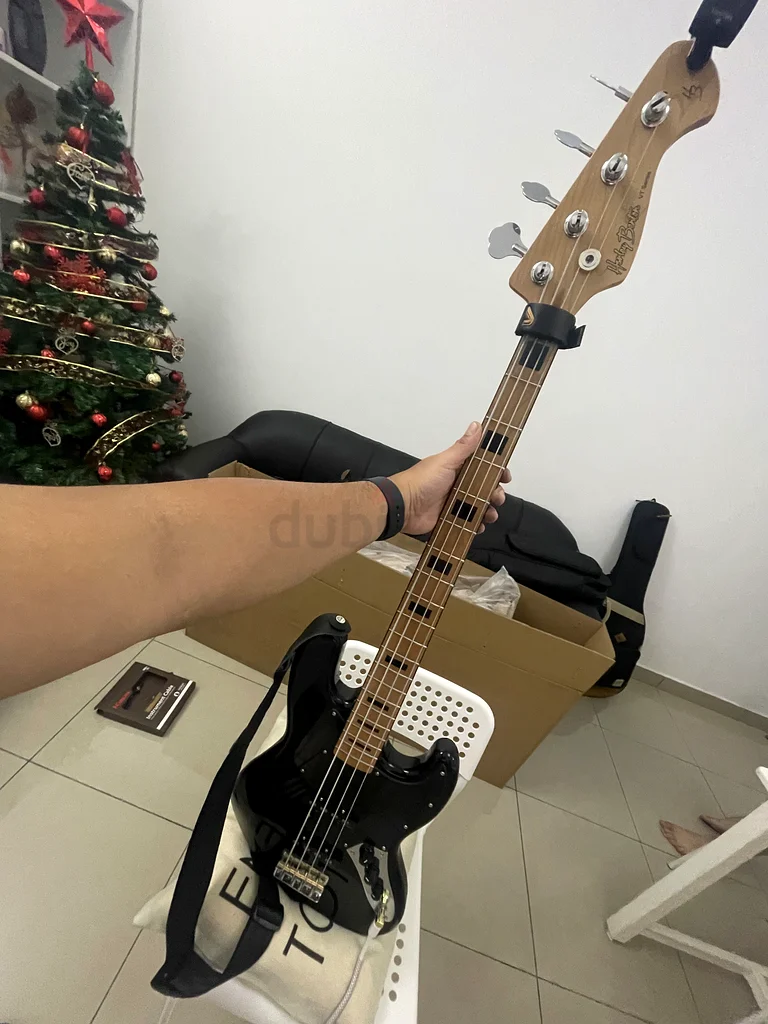Harly Benton V7 Series Electric Bass Guitar - Unleash Your Sound!63227276185858113