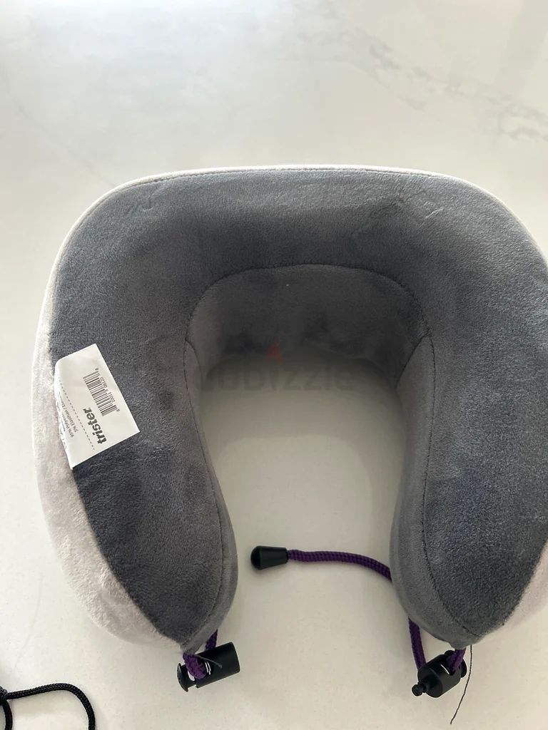 Neck massage pillow63204282210561114
