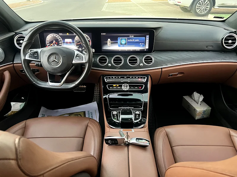 Mercedes E400 Gulf model 2018, repainted only for inspection, with no accidents or repainting.63142581099267111