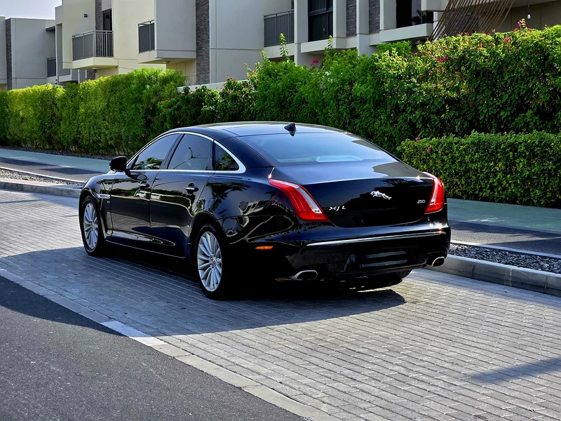 A perfect (best price) jaguar XJ 2015, GCC , (Photos litterly speak)63221825016833112