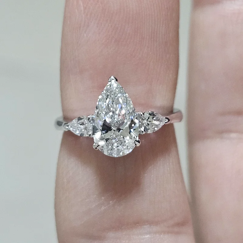1.65cts Pear Shape Lab Grown Diamond Ring63241130349955112